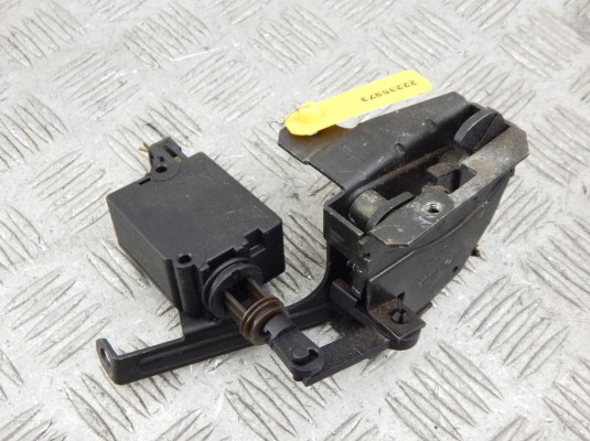 Замок стекла двери багажника BMW 5-series (E39) 51 24 8 238 469