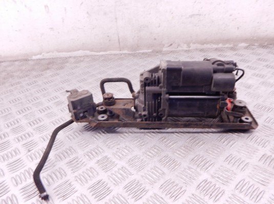 Компрессор пневмоподвески BMW 5-series (E60/61) 37 10 6 785 505 Компрессор пневмоподвески BMW 5-series (E60/61) 37 10 6 785 505