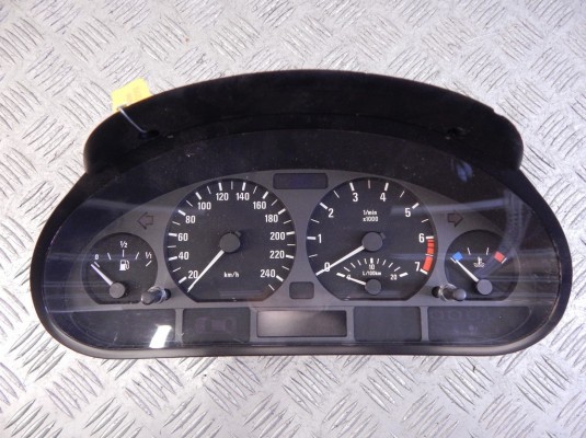 Щиток приборов (приборная панель) BMW 3-series (E46) 62 11 6 911 286