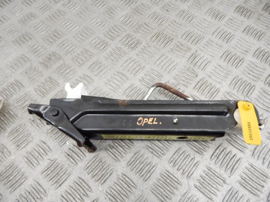 Домкрат OPEL CORSA C (2000-2006) 24437084 Домкрат OPEL CORSA C (2000-2006) 24437084
