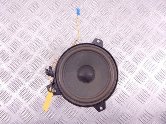 Динамик двери передней правой BMW 3-series (E46) 65 13 8 368 238