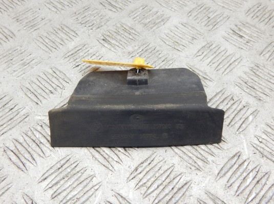 Пластик моторного отсека BMW 7-series (F01/02) 17 12 7 607 831 Пластик моторного отсека BMW 7-series (F01/02) 17 12 7 607 831