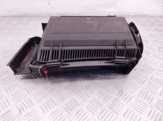 Корпус салонного фильтра BMW 5-series (E39) 64 31 8 379 627