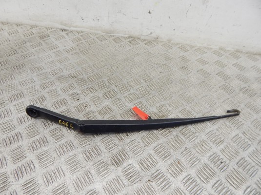 Щеткодержатель (поводок стеклоочистителя, дворник) BMW 3-series (E46) 61 61 7 003 931