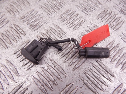 Форсунка омывателя BMW 3-series (E46) 61 66 7 056 731