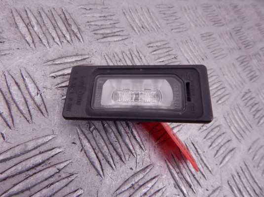 Подсветка номера AUDI Q3 (8U) 2011-2014 4G0943021