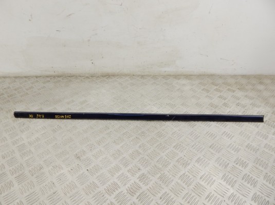 Молдинг двери передней правой BMW 3-series (E46) 51 13 8 208 450