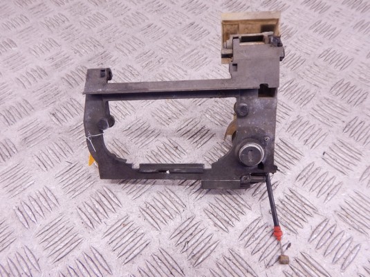 Скелет ручки наружной передней левой BMW 5-series (E39) 51 21 8 245 353 Скелет ручки наружной передней левой BMW 5-series (E39) 51 21 8 245 353