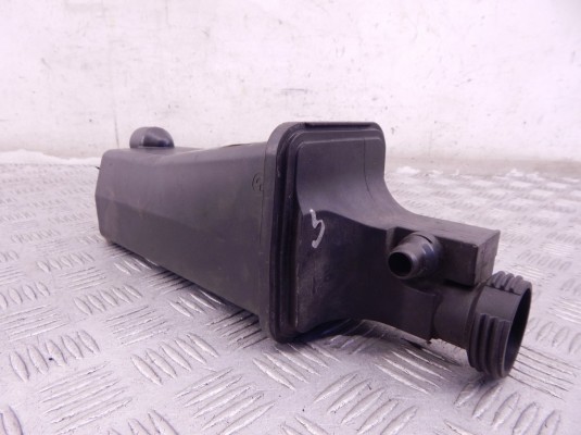 Бачок расширительный BMW 3-series (E46) 17 13 7 787 040 Бачок расширительный BMW 3-series (E46) 17 13 7 787 040