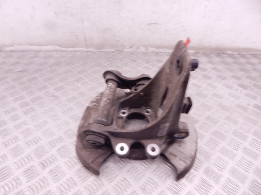 Ступица задняя правая BMW 5-series (E60/61) 33 32 6 770 924