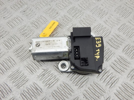 Моторчик заднего стеклоочистителя (дворника) BMW 5-series (E39) 61 62 8 361 640 Моторчик заднего стеклоочистителя (дворника) BMW 5-series (E39) 61 62 8 361 640