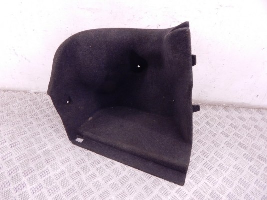 Обшивка багажника BMW 5-series (E60/61) 51 47 7 058 153