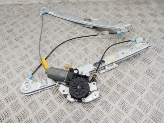 Стеклоподъемник электрический передний правый BMW 3-series (E46) Стеклоподъемник электрический передний правый BMW 3-series (E46)