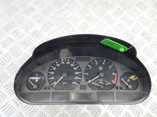 Щиток приборов (приборная панель) BMW 3-series (E46) 62 11 6 931 243