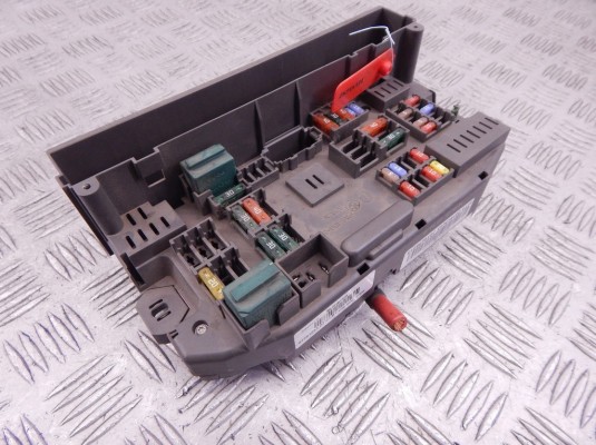 Блок предохранителей BMW X5-series (E53)