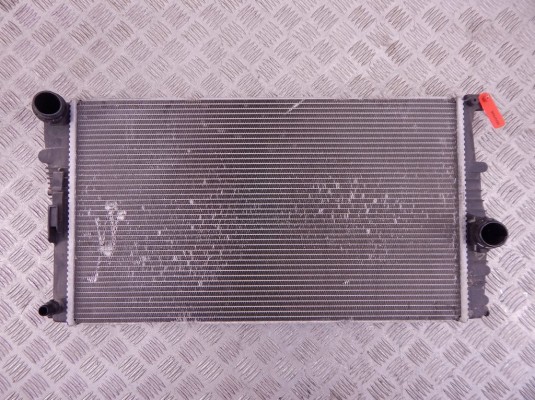 Радиатор (основной) BMW 3-series (F30/31) 17 11 7 600 516