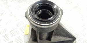 Кронштейн полуоси BMW X5-series (E53) 31 53 7 503 120