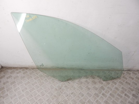 Стекло двери передней правой BMW 7-series (F01/02)