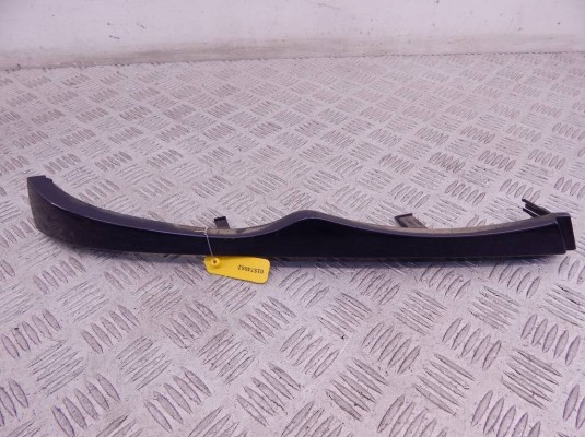 Ус под фару правый BMW 3-series (E46) 51 13 7 030 554