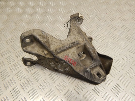 Кронштейн двигателя BMW 3-series (E90/91/92) 22 11 6 779 370