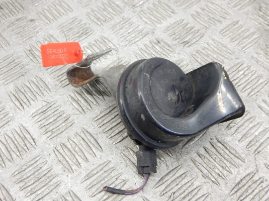 Сигнал (клаксон) BMW 1-series (E87) 61 33 7 195 539 Сигнал (клаксон) BMW 1-series (E87) 61 33 7 195 539