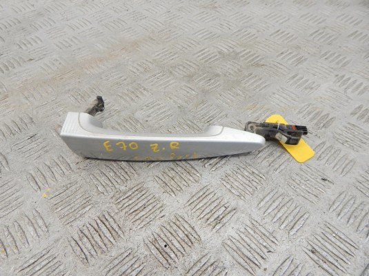 Ручка наружная задняя правая BMW X5-series (E70) 51 22 7 207 546 Ручка наружная задняя правая BMW X5-series (E70) 51 22 7 207 546