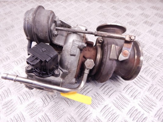 Турбина BMW 7-series (F01/02) 11 65 7 576 985