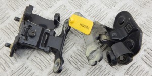 Петля крышки багажника BMW 1-series (E87) 41 62 7 067 219