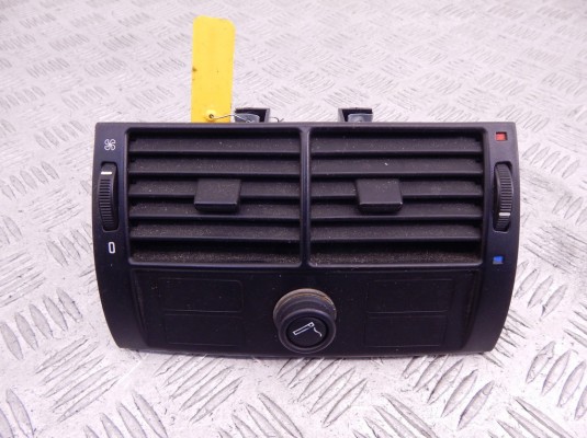 Дефлектор обдува салона BMW X5-series (E53) 64 22 8 409 081