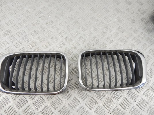 Решетка радиатора BMW 3-series (E46)