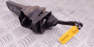 Ограничитель открывания двери задней BMW 7-series (E38) 8160428