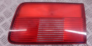 Фонарь крышки багажника правый BMW 5-series (E39) 63 21 8 371 330 Фонарь крышки багажника правый BMW 5-series (E39) 63 21 8 371 330