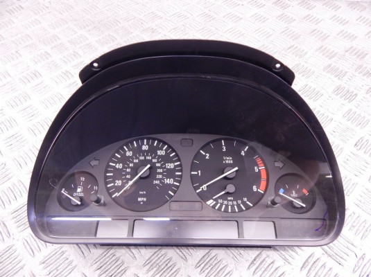 Щиток приборов (приборная панель) BMW X5-series (E53) 62 11 6 907 013