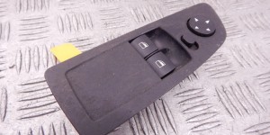 Блок управления стеклоподъемниками BMW 1-series (E87) 61 31 6 952 006 Блок управления стеклоподъемниками BMW 1-series (E87) 61 31 6 952 006