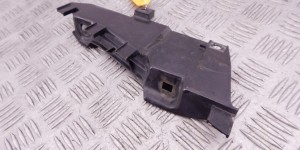 Крепление фары правой BMW 5-series (E39) 63 12 8 362 442 Крепление фары правой BMW 5-series (E39) 63 12 8 362 442