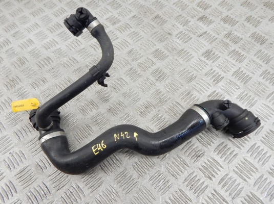 Патрубок радиатора BMW 3-series (E46) Патрубок радиатора BMW 3-series (E46)