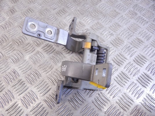 Петля крышки багажника BMW 5-series (E60/61) 41 62 7 210 667