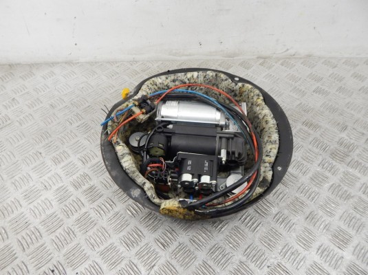 Компрессор пневмоподвески BMW X5-series (E53) 37 22 1 092 349