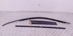 Молдинг стекла двери передней левой наружный BMW X5-series (E53) 51 32 8 257 701