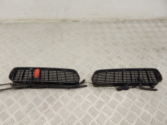 Решетка капота BMW X5-series (E53) 51 13 8 402 669