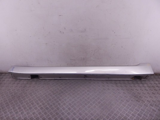 Накладка на порог BMW 5-series (E60/61) 51 77 7 178 121 Накладка на порог BMW 5-series (E60/61) 51 77 7 178 121