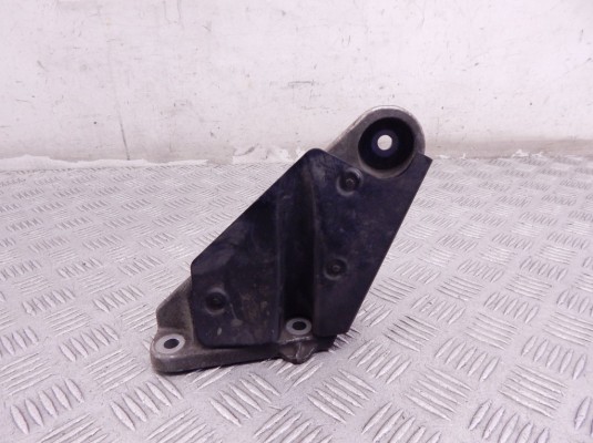 Кронштейн двигателя BMW X3-series (E83) 22 11 3 414 582 Кронштейн двигателя BMW X3-series (E83) 22 11 3 414 582