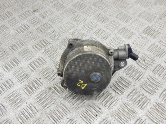 Насос вакуумный BMW X5-series (E53) 11 66 7 795 142