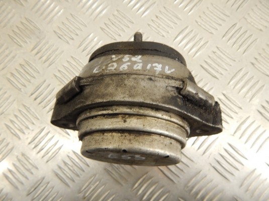 Подушка крепления двигателя BMW X5-series (E53) 6758428