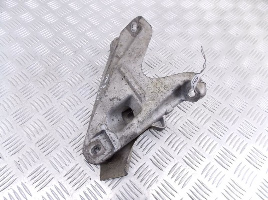 Кронштейн двигателя BMW 3-series (E90/91/92) 22 11 6 779 370