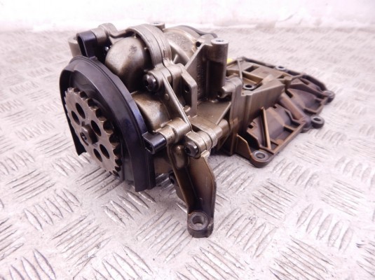 Насос масляный BMW 5-series (E60/61) 11 41 7 798 014 Насос масляный BMW 5-series (E60/61) 11 41 7 798 014