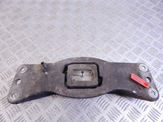 Кронштейн КПП BMW 5-series (E60/61) 22 31 6 769 634