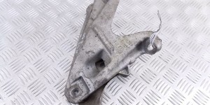 Кронштейн двигателя BMW 3-series (E90/91/92) 22 11 6 779 370