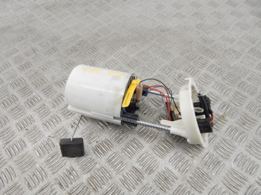 Насос топливный BMW X1-series (E84) 16 11 7 197 076