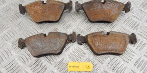 Тормозные колодки передние BMW 5-series (E34)